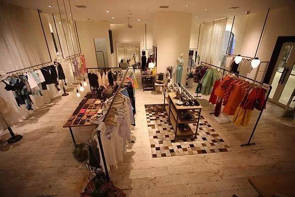 7月服裝批發(fā)淡季,服裝檔口老板怎么破?還能做什么?